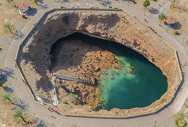 Оазисы, неповторимый парфюм и уникальные вади: Как Оман поднялся с колен и стал самой безопасной страной для путешествий 