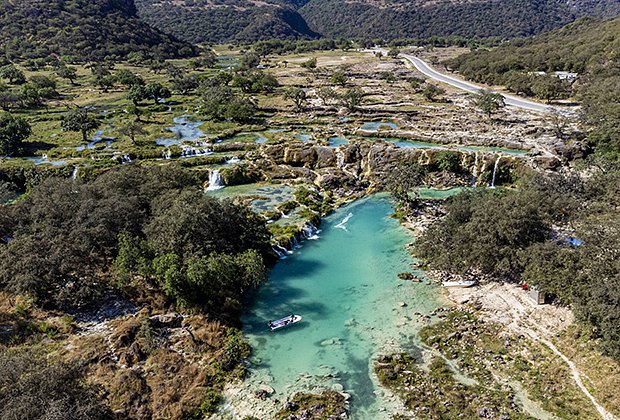 Оазисы, неповторимый парфюм и уникальные вади: Как Оман поднялся с колен и стал самой безопасной страной для путешествий 